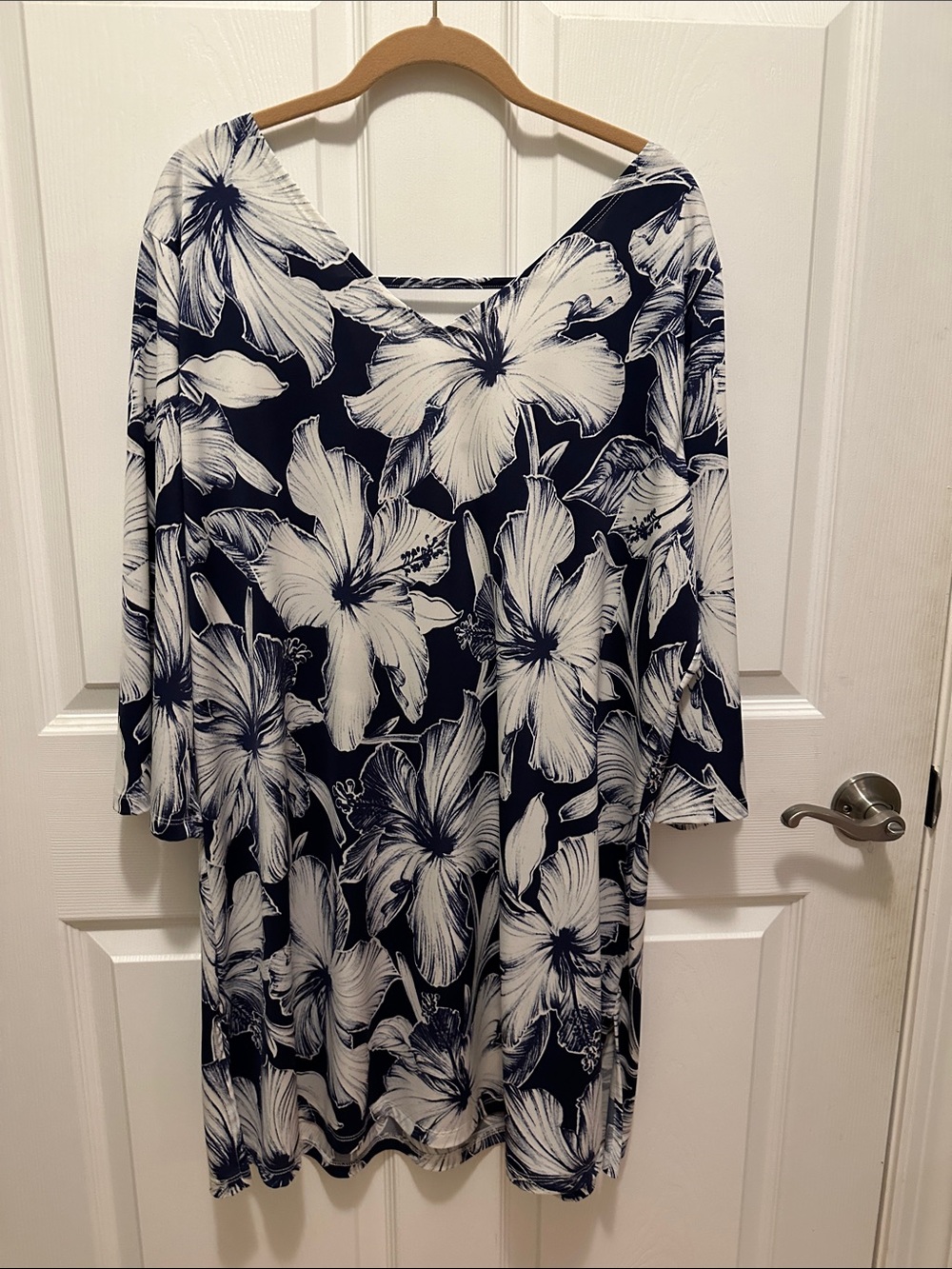 Portocruz Navy & White Floral Swim Coverup Tunic